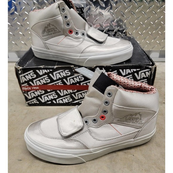 Vans‎ Mountain Edition High Satin Pack Shoes Size 7.5 Neutral Grey/Poppy Red